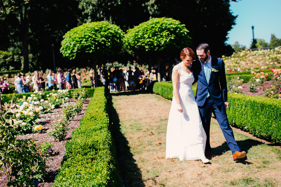 Chris and Laura's Peninsula Park Portland Wedding (8)