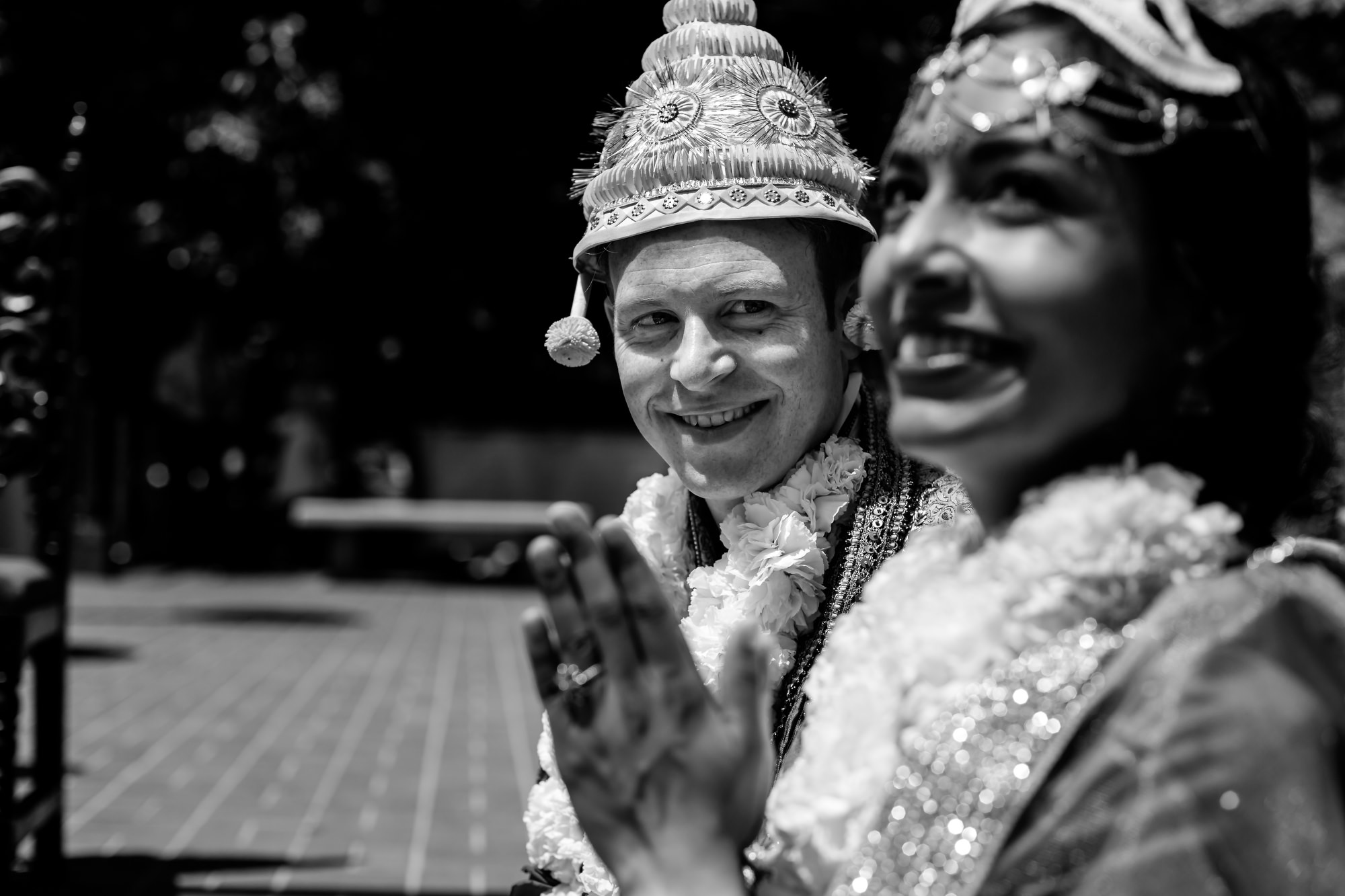 A traditional Indian ceremony and wedding held in Portland, Oregon at the Oregon Historical Society with a Western style wedding at Ponzi Winery in the Willamette Valley by Stark Photography. (32)