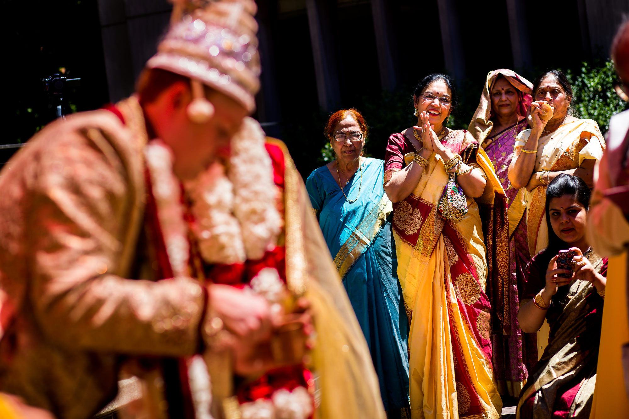 A traditional Indian ceremony and wedding held in Portland, Oregon at the Oregon Historical Society with a Western style wedding at Ponzi Winery in the Willamette Valley by Stark Photography. (16)