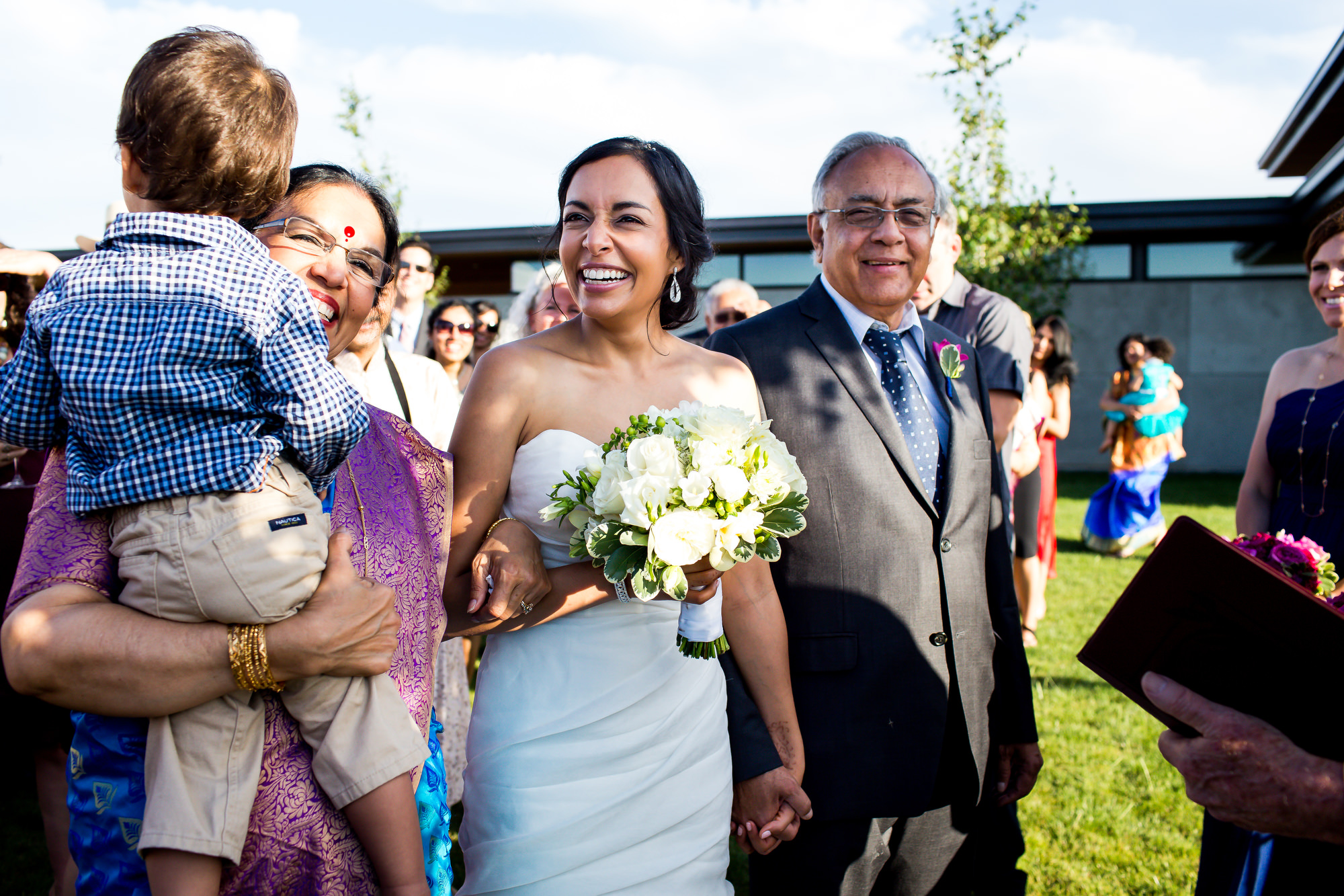 A traditional Indian ceremony and wedding held in Portland, Oregon at the Oregon Historical Society with a Western style wedding at Ponzi Winery in the Willamette Valley by Stark Photography. (13)
