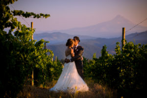 A beautiful Gorge Crest Vineyards wedding by Portland wedding photographers, Stark Photography