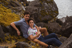 romantic photo of a couple on government cove