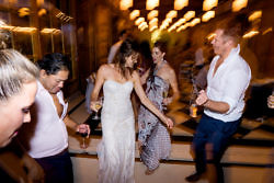 bride dancing with her guests at Hood River wedding