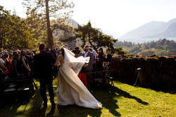 bride processional with her father at hood river wedding