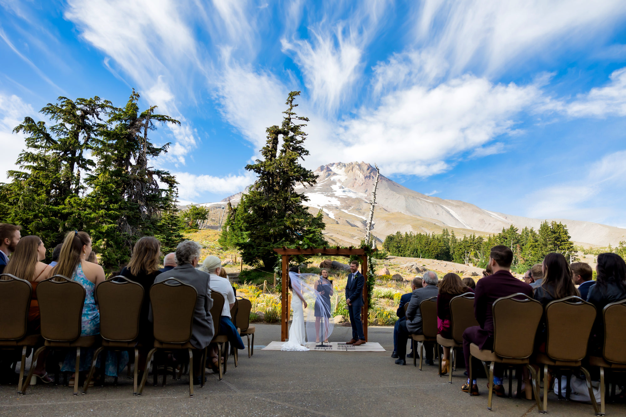 Timberline-Lodge-Mt-Hood-Wedding-Stark-Photography-024