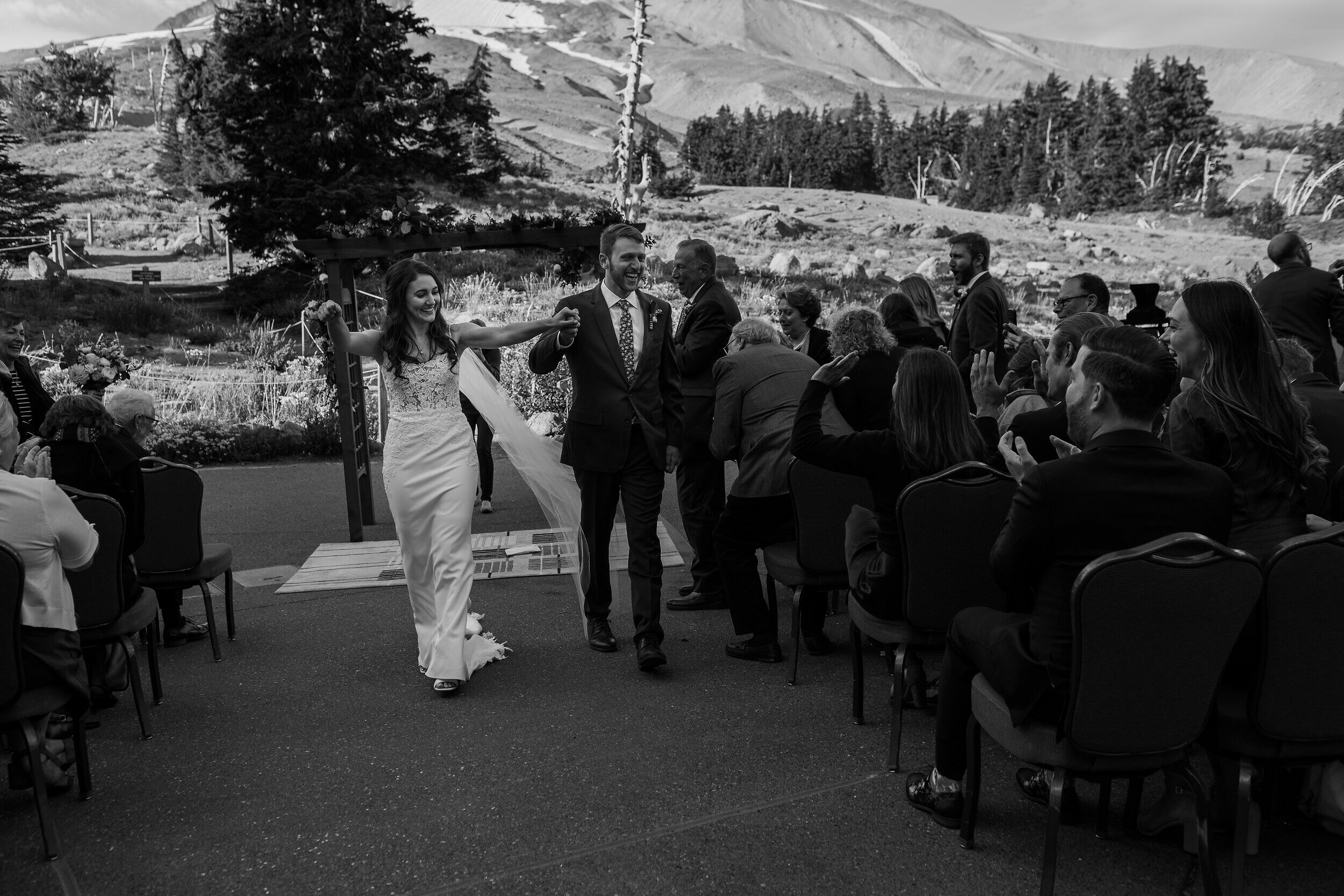 Timberline-Lodge-Mt-Hood-Wedding-Stark-Photography-051